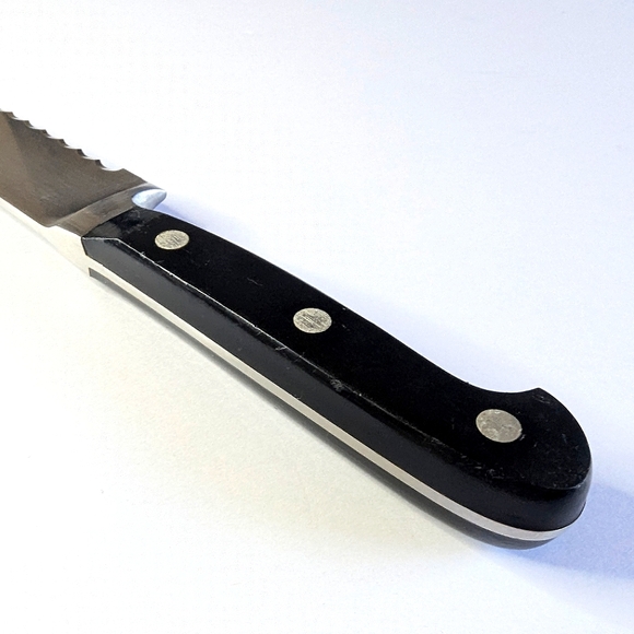 J.A. Henckels International Classic 8" Bread Knife 31163 200mm 🩶 $150 - Picture 10 of 14